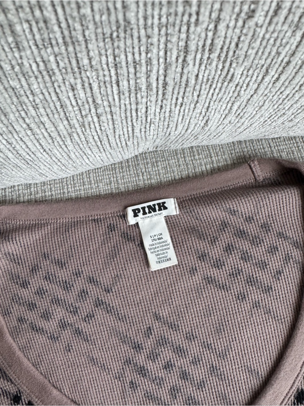 PINK Victoria's Secret Mauve Plaid Button-Front Crop Cardigan - Picture 4 of 4